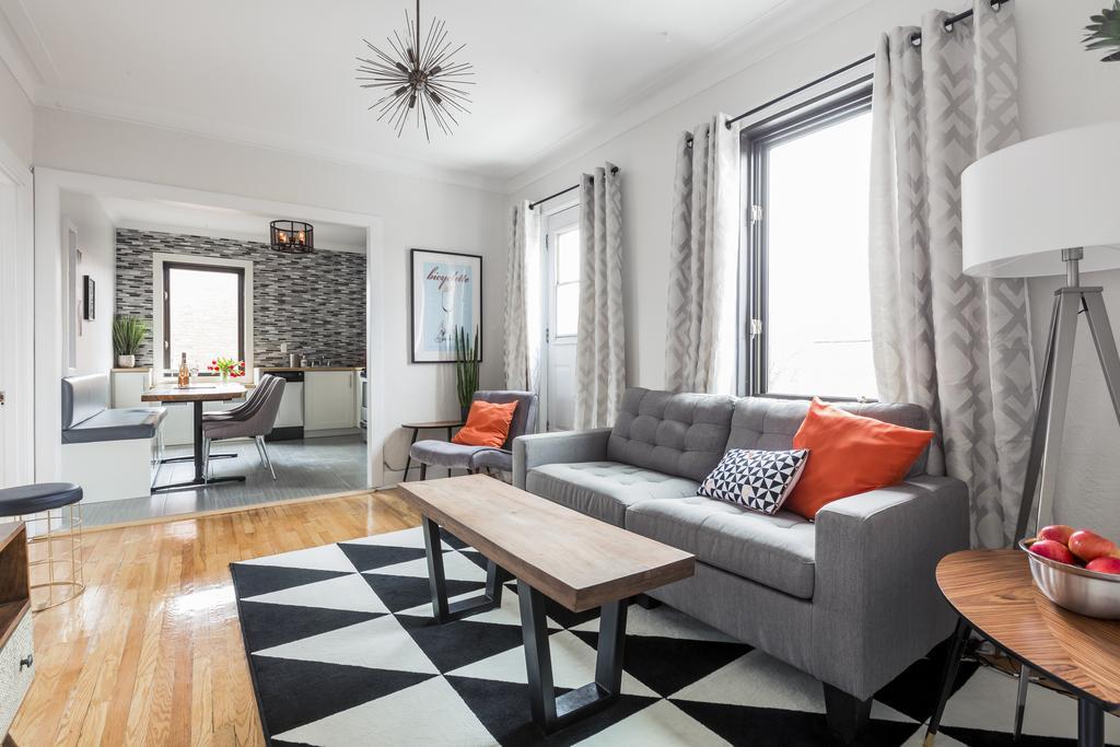 Mtlvacationrentals-The Mtlvr Kisses Montreal Exterior photo