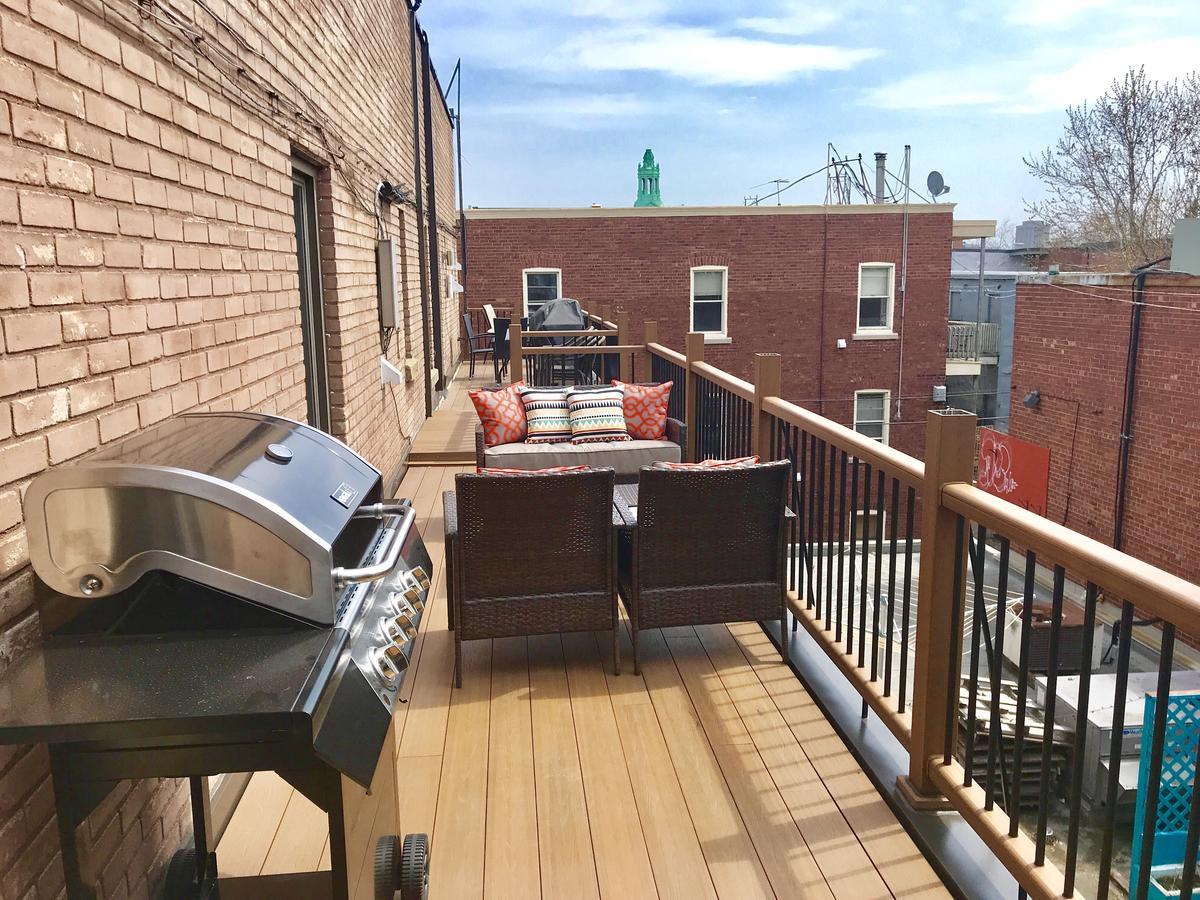 Mtlvacationrentals-The Mtlvr Kisses Montreal Exterior photo